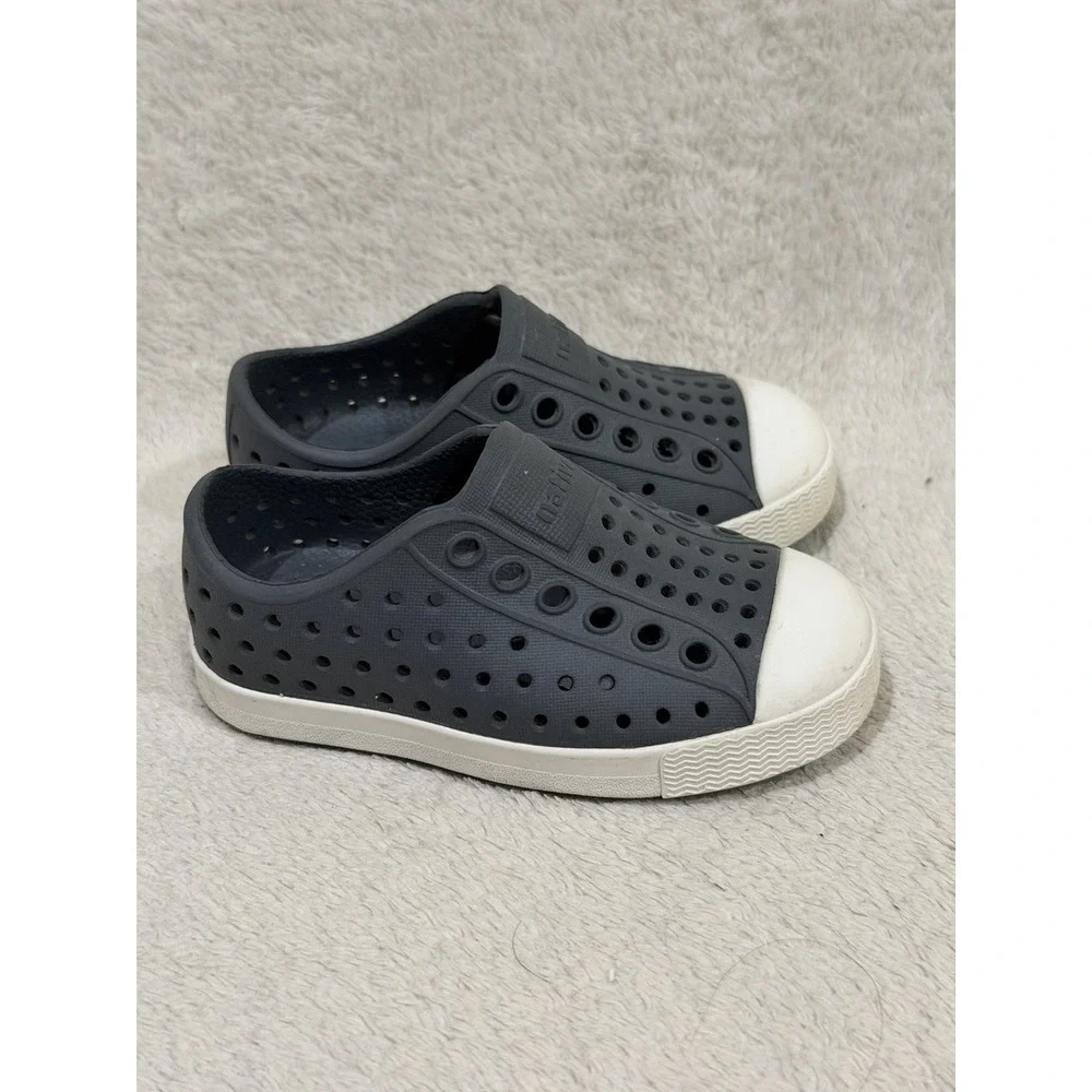 Native Kids Slip On Shoes Black White Rubber Water Sneakers C5 12–18 Mo